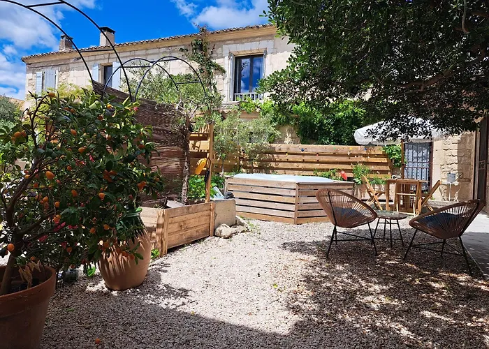 Un Air De Vignes, Jacuzzi, Centre Du Village