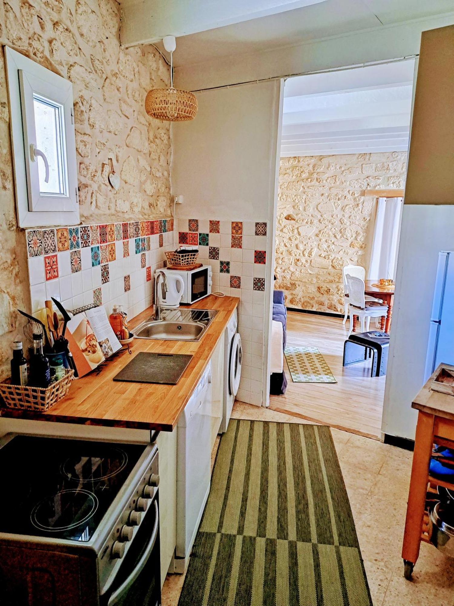 Casa vacanze Un Air De Vignes, Jacuzzi, Centre Du Village